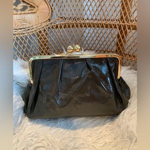 Goldenbleu - Kisslock Patent Leather Clutch